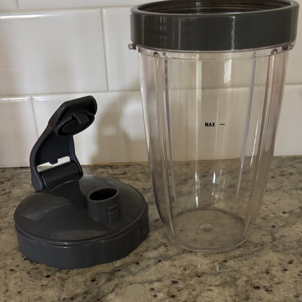 NINJA new 24oz replacement w/rim & cap